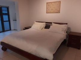 Mozy Guest house，位于Nyarugina的酒店