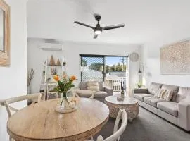 Ocean Echoes Coffs Harbour- Short walk to the beach, Cafes and clubs!