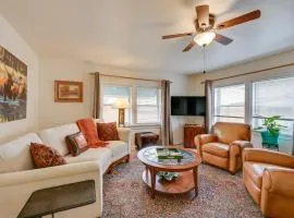 2 Mi to Fly Fishing BBQ-Ready Corvallis Apartment