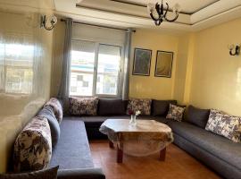 Relaxing Pool view 2 bed room Apartment，位于弗尼迪克的酒店