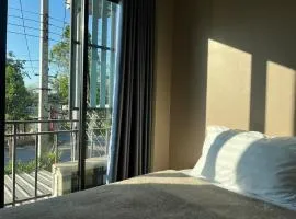V Tharm Hotel