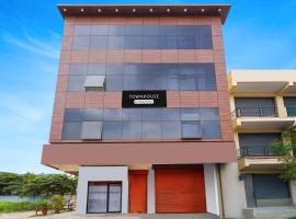 Super Townhouse Bidadi Formerly Royal Garuda，位于Bidadi的酒店