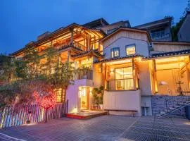 Xianxiuju Garden Courtyard B&B