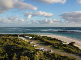 Experience Lancelin Holiday Park，位于兰斯林的酒店