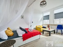 Piotrkowska pasaż Schillera by LookAp