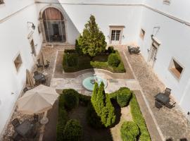 埃斯特雷莫斯城堡酒店，位于埃斯特雷莫斯的酒店