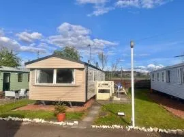 Two Bedroom Willerby Caravan Located in Uddingston, Glasgow at Maryville Caravan Site