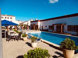 Hostal Lleida，位于塞古德卡拉斐的酒店