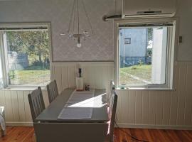 Rural place for relaxation，位于Lärbro的酒店