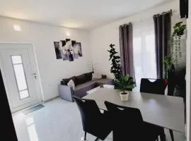 Apartmani Marina Vir centar