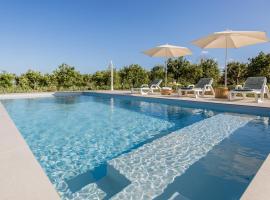 Ziran，位于诺托的酒店