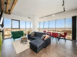 Hanza Tower Apartment no 2210 - 22nd floor, swimming pool, jacuzzi, panorama view