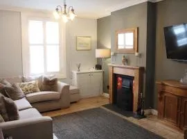 Charming 4-Bed in Llangollen