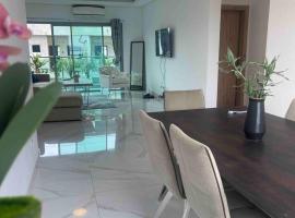 Paris Village Apartment，位于Bingerville的酒店