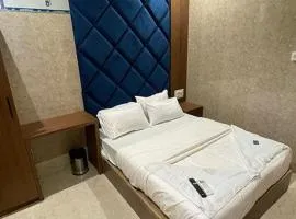 FabHotel Platinum Inn