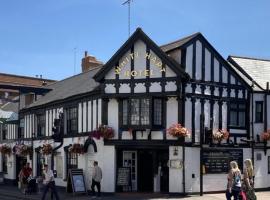 The White Hart Hotel Witham，位于威特姆的酒店