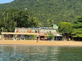 Abraão Beach Suítes，位于阿布拉奥的酒店