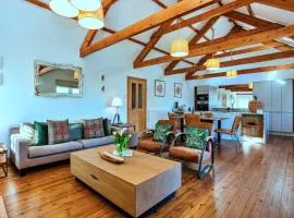 Finest Retreats - The Old School
