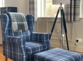 Belmont Chapel Cottage，位于阿卡莱克的酒店