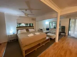 Gin's Rainforest stay -pet friendly