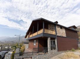Woods Villa，位于德拉敦的酒店