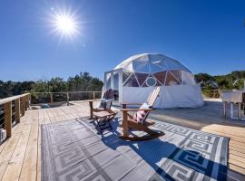 Luxurious Dome for Unforgettable Stays in Burnet, Texas，位于Burnet的酒店