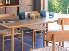 Lovely Home In Tollered With Lake View，位于图里雷德的酒店
