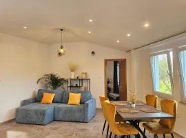 Green view apartment