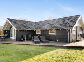 Gorgeous Home In Vinderup With Sauna，位于温讷鲁普的酒店