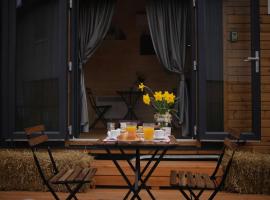 Casa della Montagna X by Tiny Away，位于洛里卡的酒店