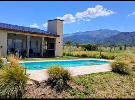 Casita de campo con piscina，位于拉蓬塔的酒店