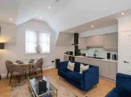 The Salisbury sleeps 4 Classic Apartment