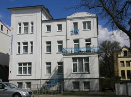 Haus Nordstern Warnemünde，位于瓦尔内明德的酒店