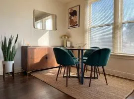 Mid-Century Modern retreat
