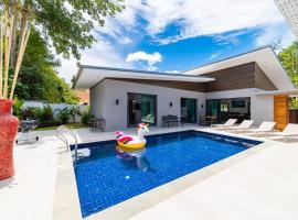 Villa Maenam koh Samui with pool 4 bedrooms 8 guests，位于苏梅岛的酒店