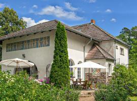 2 Bedroom Gorgeous Home In Stechlin，位于Stechlin的酒店