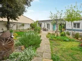 Beautiful Home In Serignan-Du-Comtat