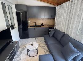 Sweet Dreams Apartment，位于佩尔梅特的酒店
