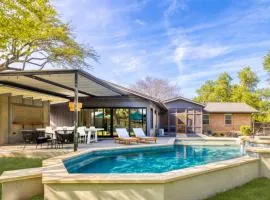 Spacious ATX Escape, 4BR, Pool, Mins to Zilker
