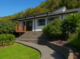 Hot Tub, Great Views, Close to Beach