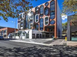 2 Bedroom Luxury & Style in the heart of Braddon 403