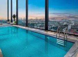 MAY DE VILLE Lakeside Hotel，位于河内的酒店