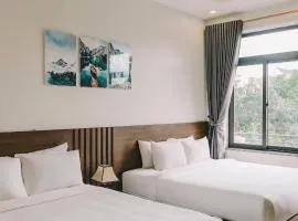 Tam Coc Harbor Hotel & Travel