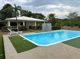 Quinta El Descanso con piscina rancho y BBQ