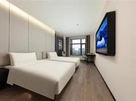 上海五角场万达广场亚朵酒店