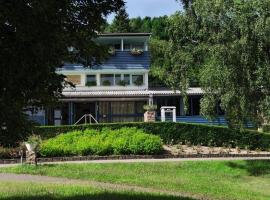 Hotel Parc Les Cigognes，位于Albé的酒店