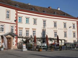 Smile Apartments zum Goldenen Hirschen，位于多瑙河畔克雷姆斯的酒店