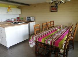 Charmante petite maison proche de Meymac，位于梅马克的酒店