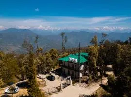 THE HIMALAYAN WOODS, CHAUKORI