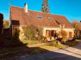 Charmante longère en plein coeur du Perche